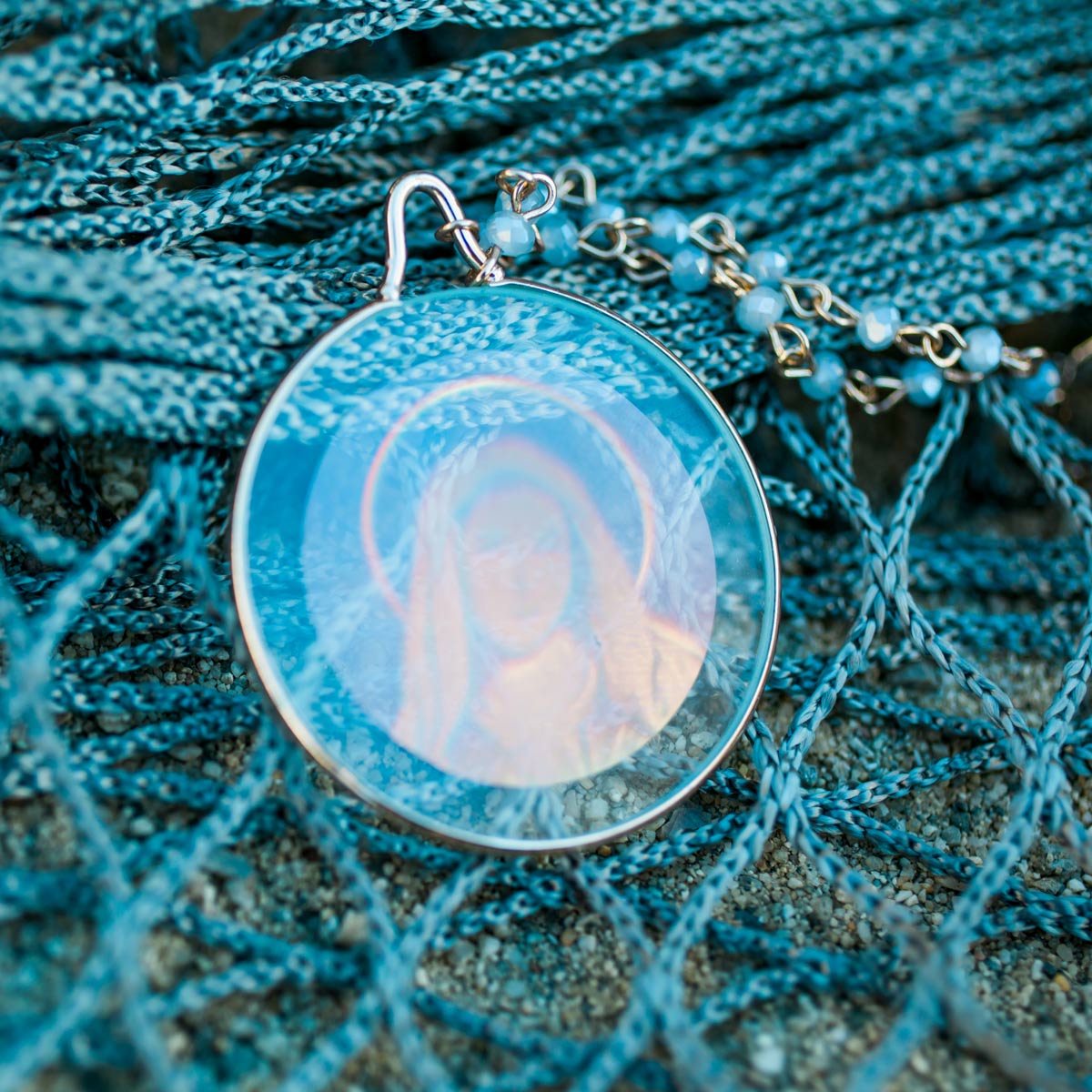 Halo Mary Necklace