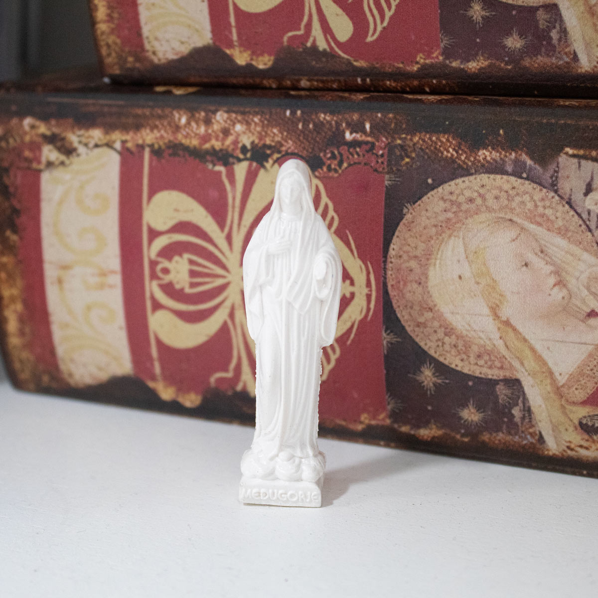 Miracle Mary Queen of Peace Petite Statue