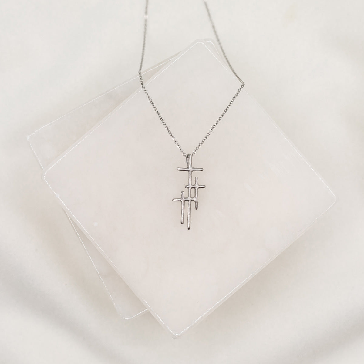 本日まで！LAD MUSICIAN TRIPLE CROSS NECKLACE 14June_25-6ixice_Bailey_5845_r
